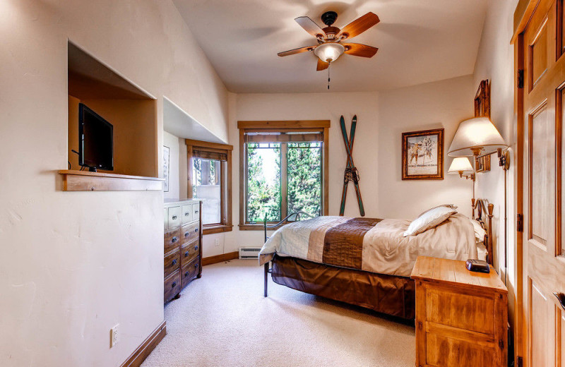 Rental bedroom at EagleRidge Lodge.