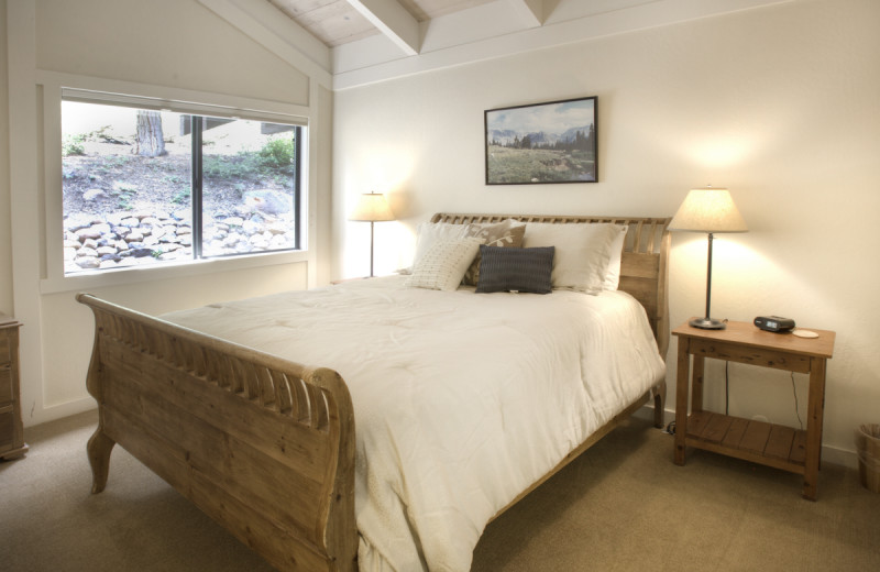 Guest bedroom at Chinquapin.