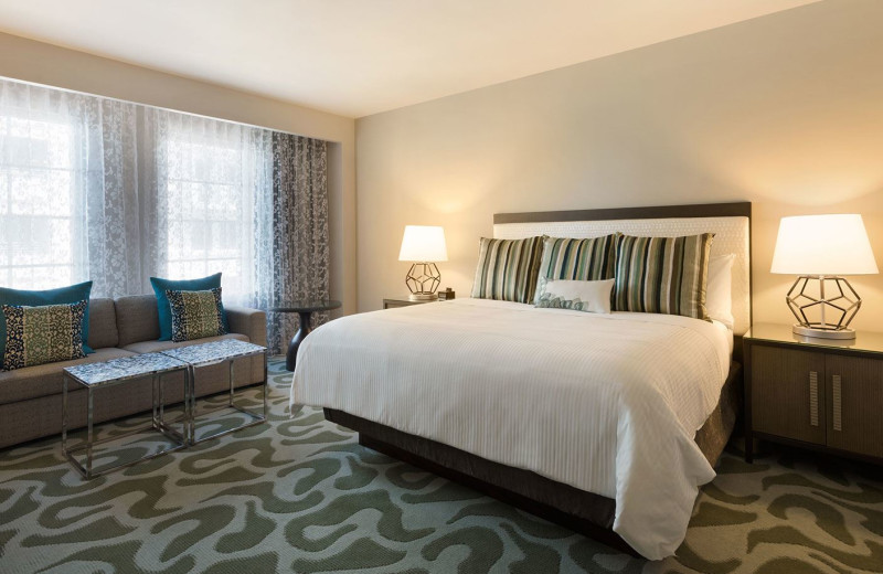 Guest room at Wyndham Grand Jupiter At Harbourside Place
