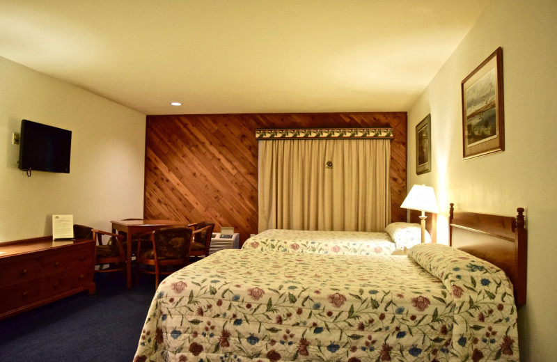 Guest room at Whitetail Lodge.