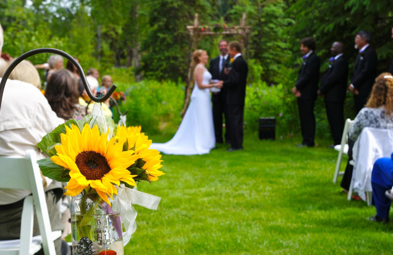 Weddings at Alaska Heavenly Lodge.