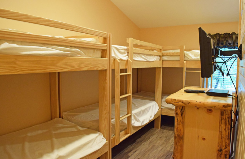 Cottage bedroom at Yogi Bear's Jellystone Park Quarryville.