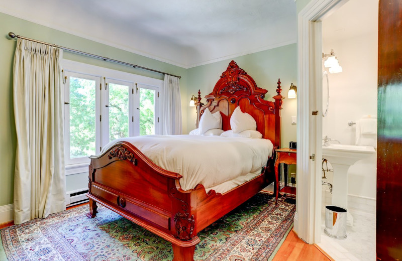 Guest room at Portland's White House Bed and Breakfast.