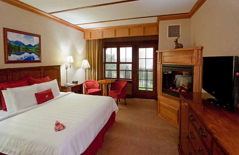 Guest Suite at the Crowne Plaza Resort & Golf Club