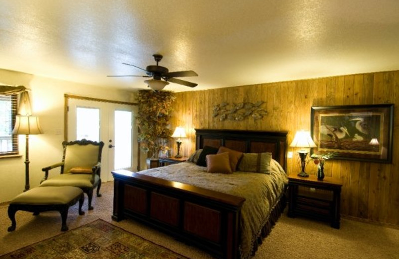 Lake view cottage bedroom at Mountain Harbor Resort.