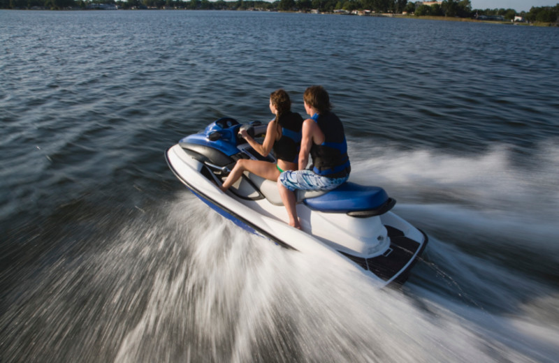 Jet skiing at Pine Lodge Cabins & Suites.