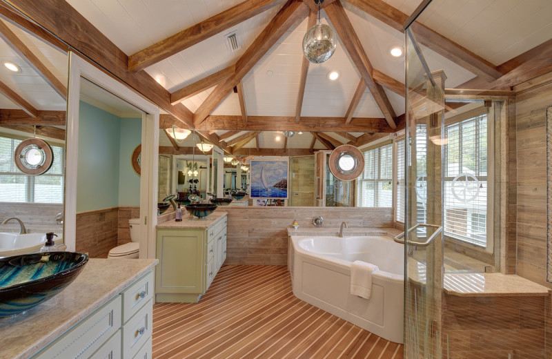 Guest bathroom at The Grey Owl Inn.