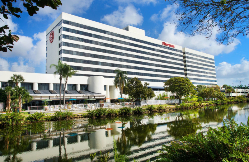 Exterior view of Sheraton Miami Airport Hotel & Executive Meeting Center.