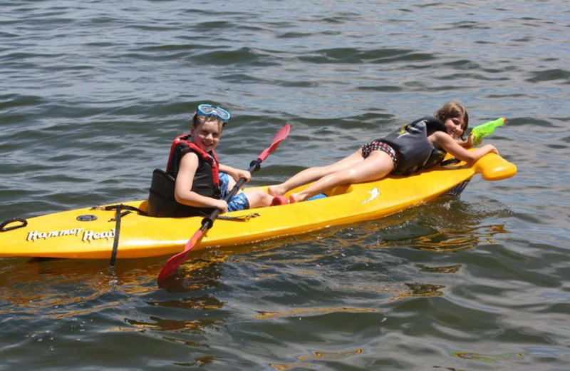 Kayaking at Barky's Resort.