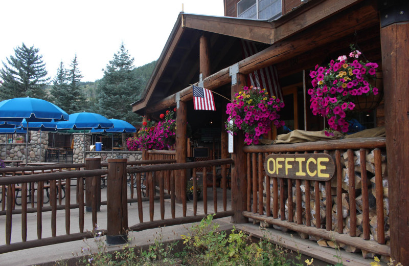 Patio at Three Rivers Resort & Outfitting.