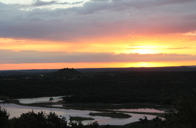 Lake sunset at Greystone Castle Sporting Club.