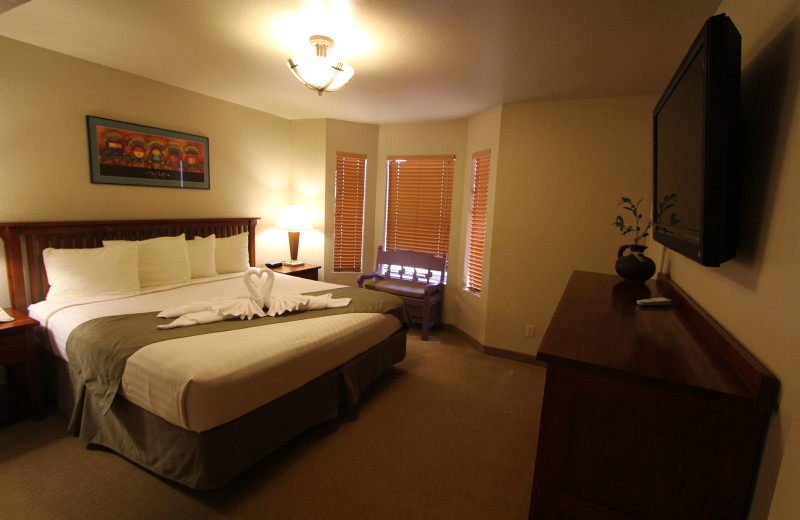 Guest room at Villas of Sedona.