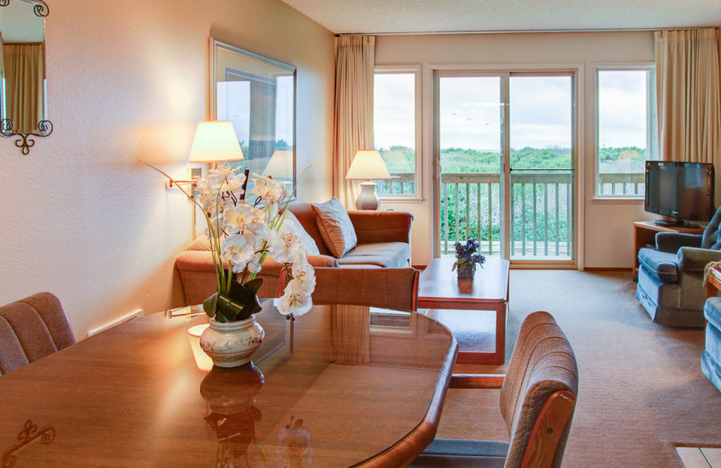 Guest room at Canterbury Inn.