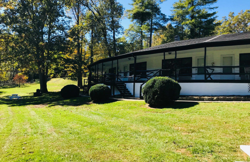 Mill House Lodge (Flat Rock, NC) Resort Reviews