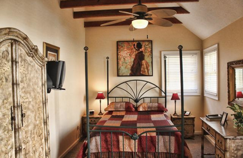 Guest bedroom at Old City House Inn & Restaurant.