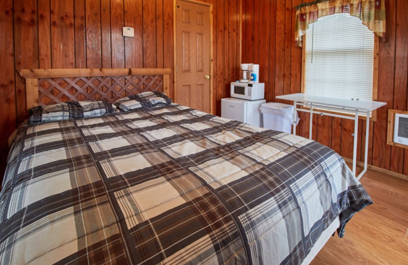 Cabin bedroom at Lone Star Jellystone.