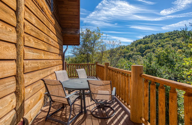 Deck at American Patriot Getaways - Great View Lodge.