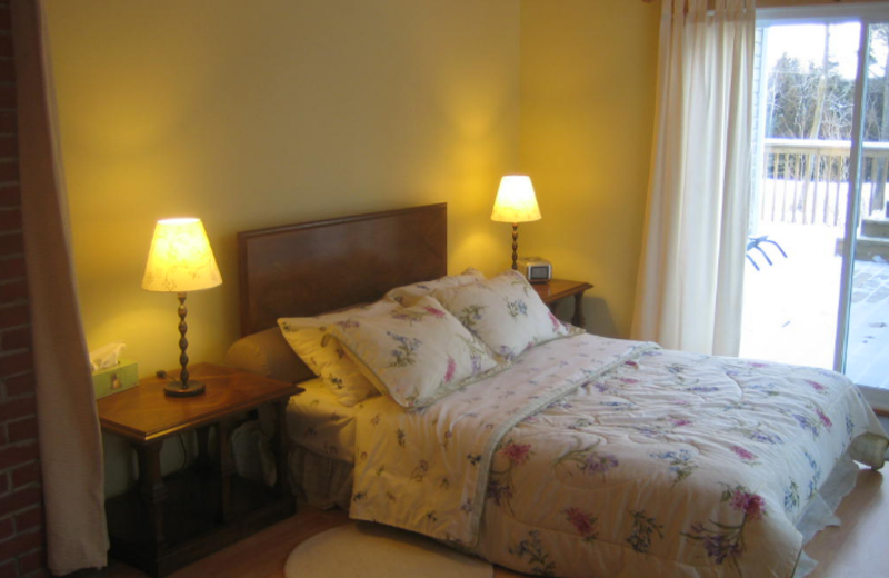 Guest room at Myers Cave Resort.