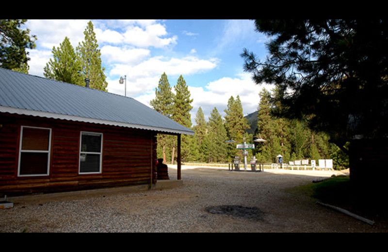 Motel exterior at Sourdough Lodge.