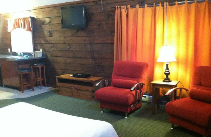 Cabin guest room at The Lanesborough Country Inn.