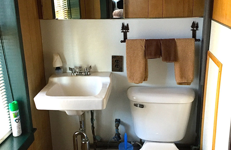 Cabin bathroom at Wilsons on Moosehead Lake.