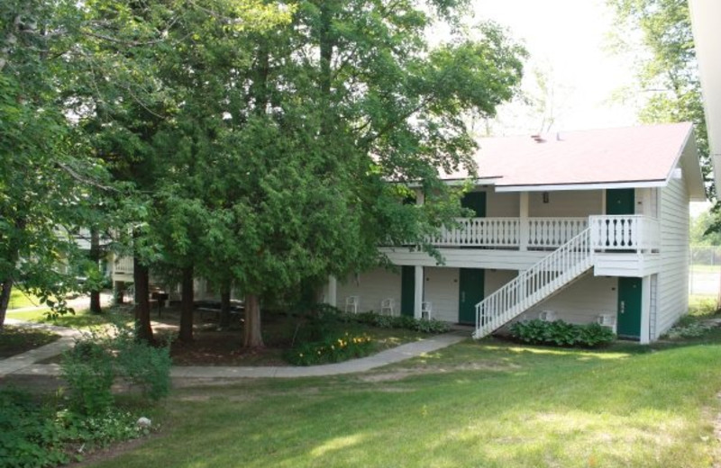 Exterior view of Parkwood Lodge.