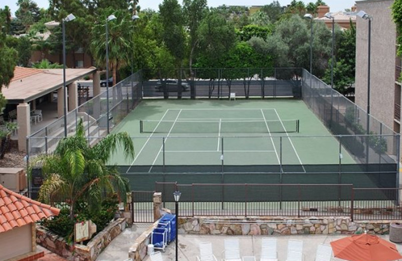 Tennis court at Chaparral Suites Scottsdale.