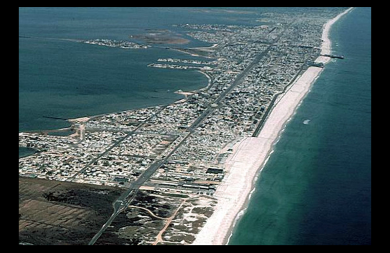 Aerial view of Windjammer Motor Inn.