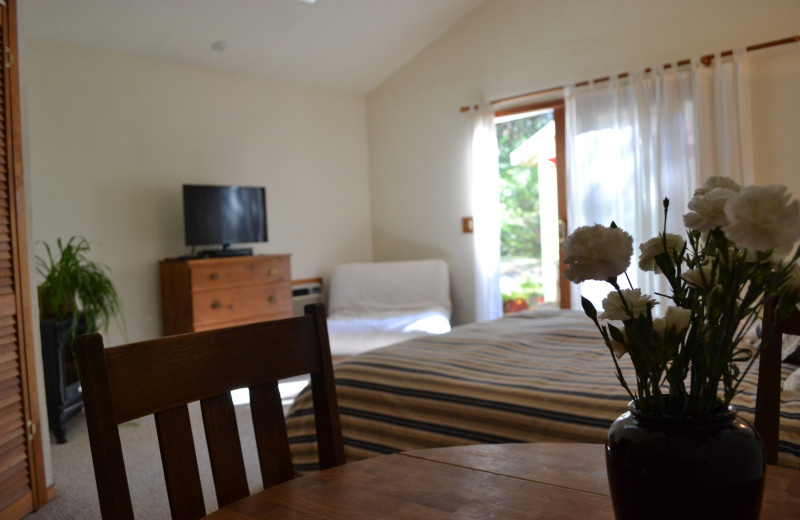 Guest room at Backyard Garden Oasis B
