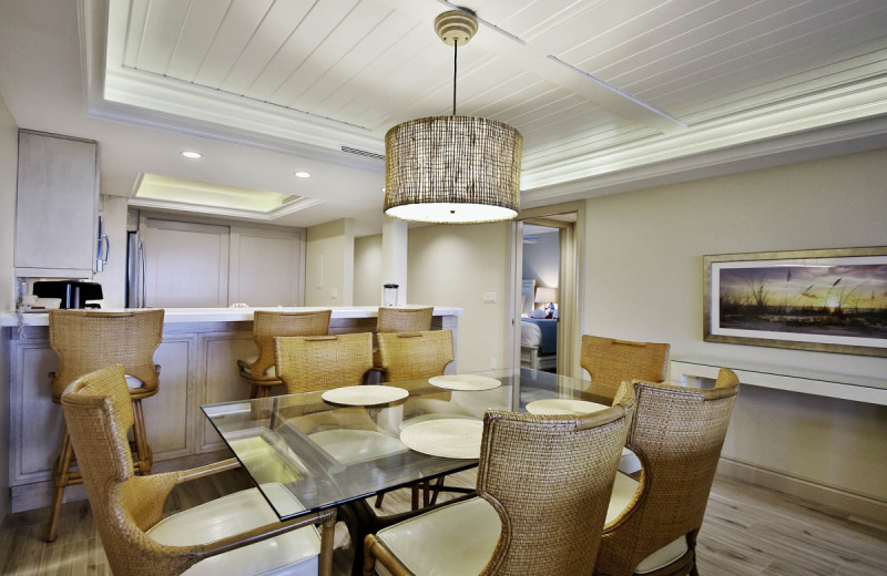 Guest room at The Inns of Sanibel.