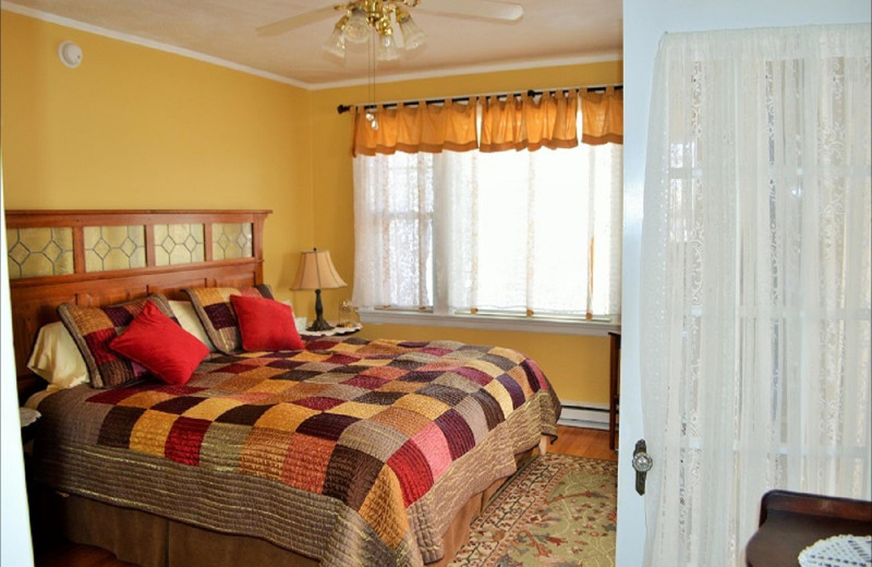 Guest room at Heathwood Inn.