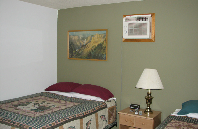 Bedroom at River Run Lodge 