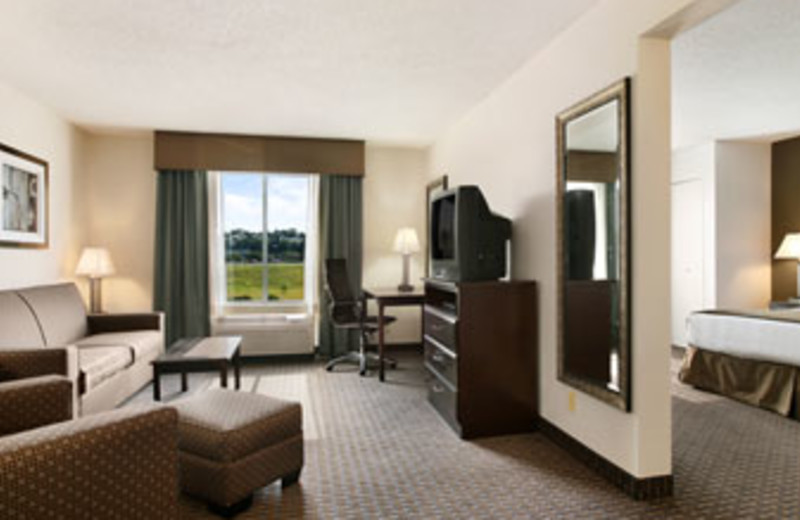Suite at Baymont Inn & Suites Copley