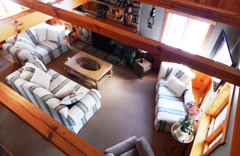 Cabin living room at Cut Above Cabins.