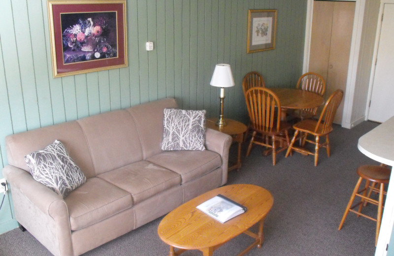 Guest room at Inns of Waterville Valley.