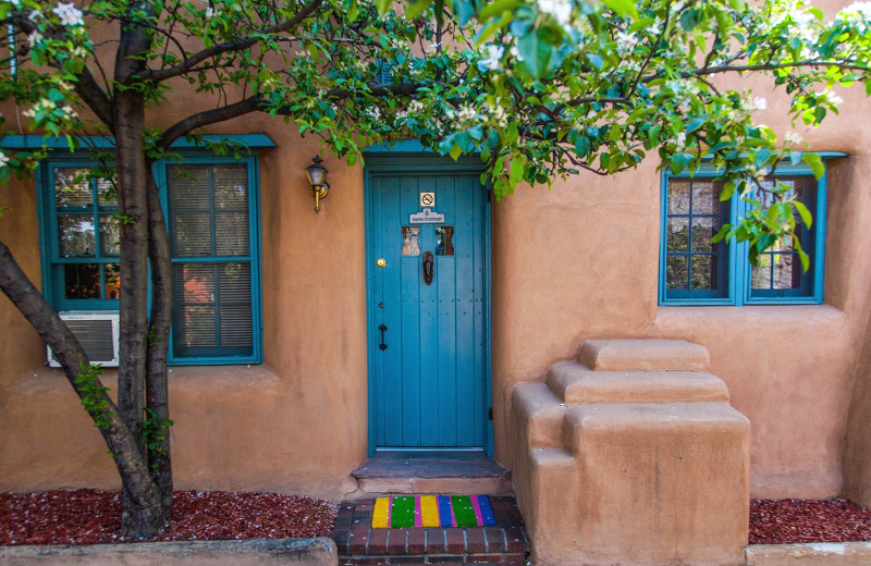 Exterior view of Pueblo Bonito Bed and Breakfast.