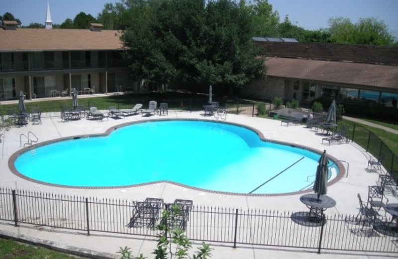 Outdoor pool at Mill Creek Inn & Golf Club.