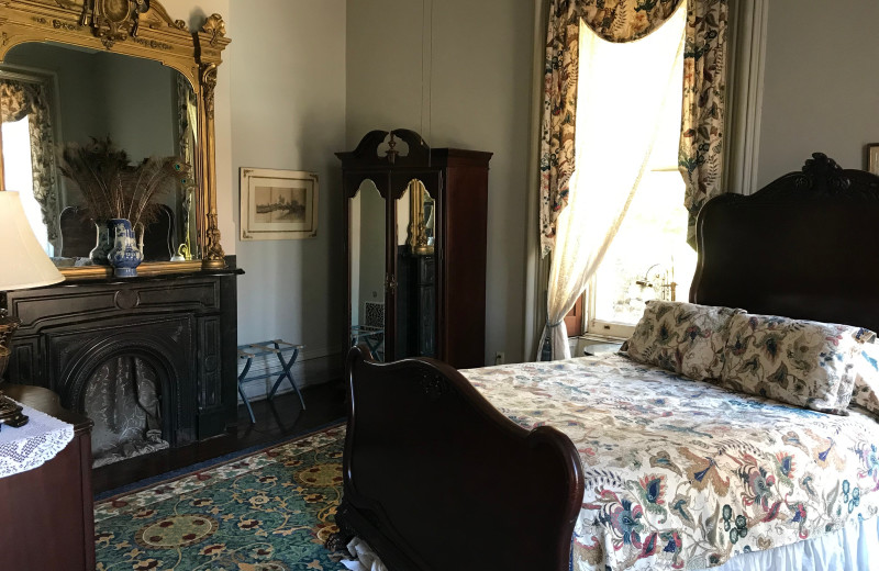 Guest room at Harry Packer Mansion.