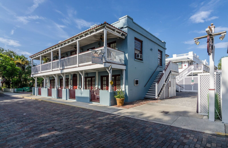 Exterior view of Casablanca Inn.