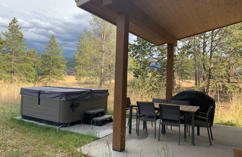 Rental patio at Access Winter Park Lodging.