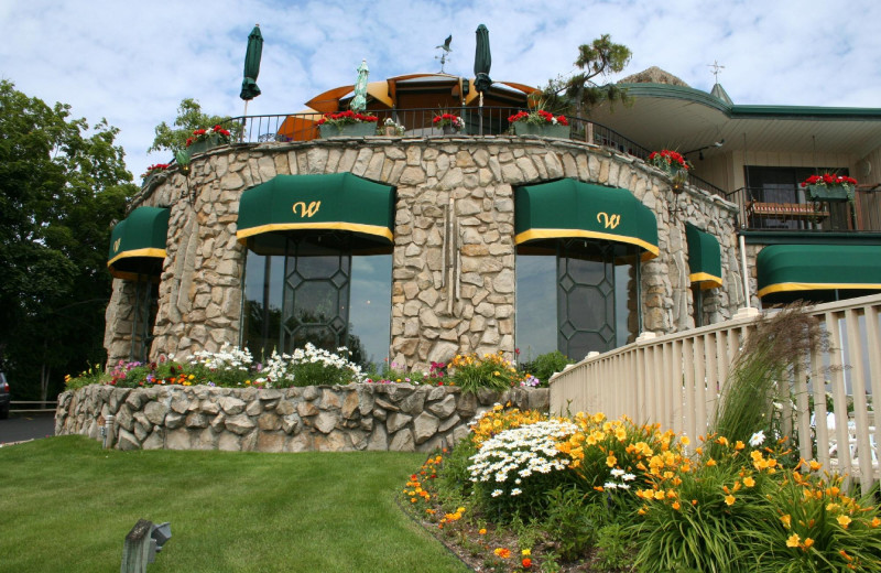 Exterior view of Weathervane Terrace Inn and Suites.