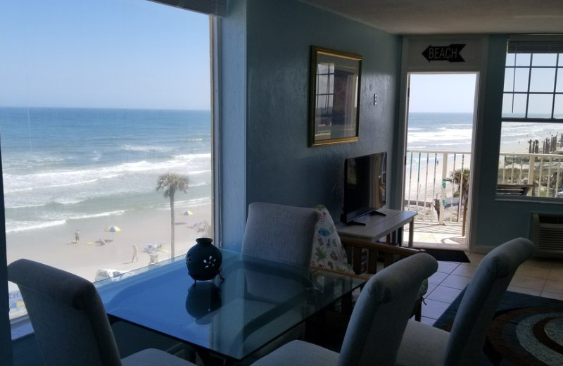 Guest room at Fountain Beach Resort.