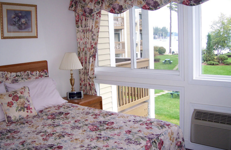 Guest room at Misty Harbor & Barefoot Beach Resort.