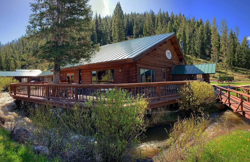 Dining at 320 Guest Ranch.