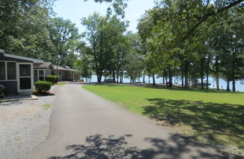 Exterior view of cottages at Shawnee Bay Resort.