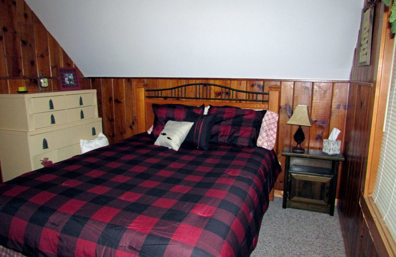 Rental bedroom at Northwoods Vacation Lodgings.