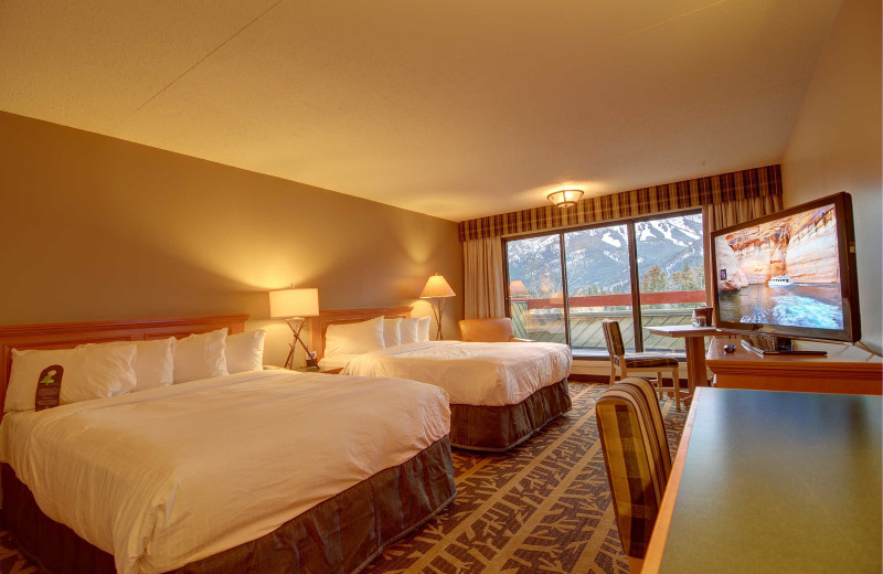 Guest room at Inns of Banff.