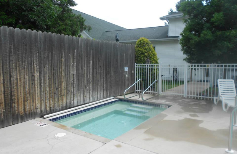 Outdoor hot tub at Homestead Suites.