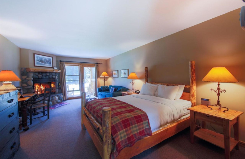Guest room at Rainbow Ranch Lodge.