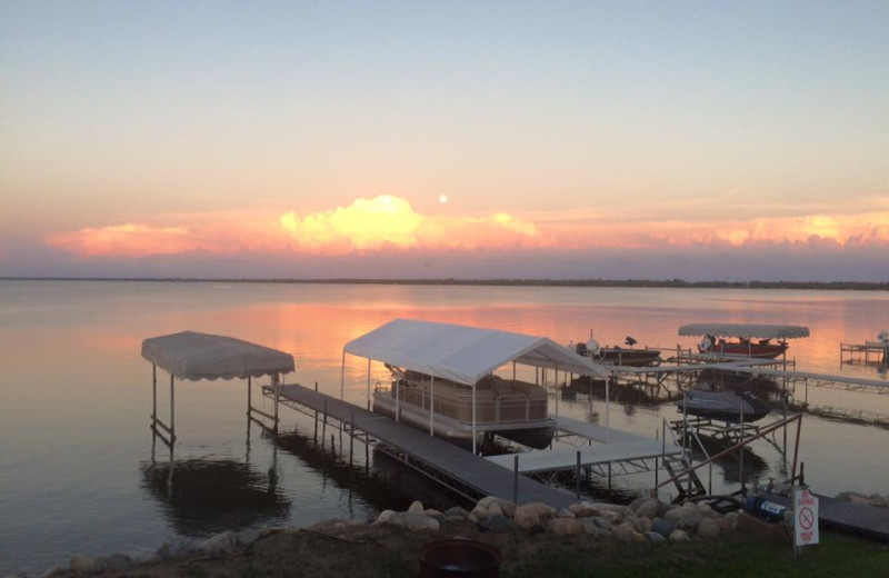 Lake sunset at Barky's Resort.
